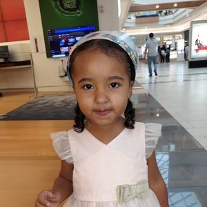 Meet your Posher, Evelyn